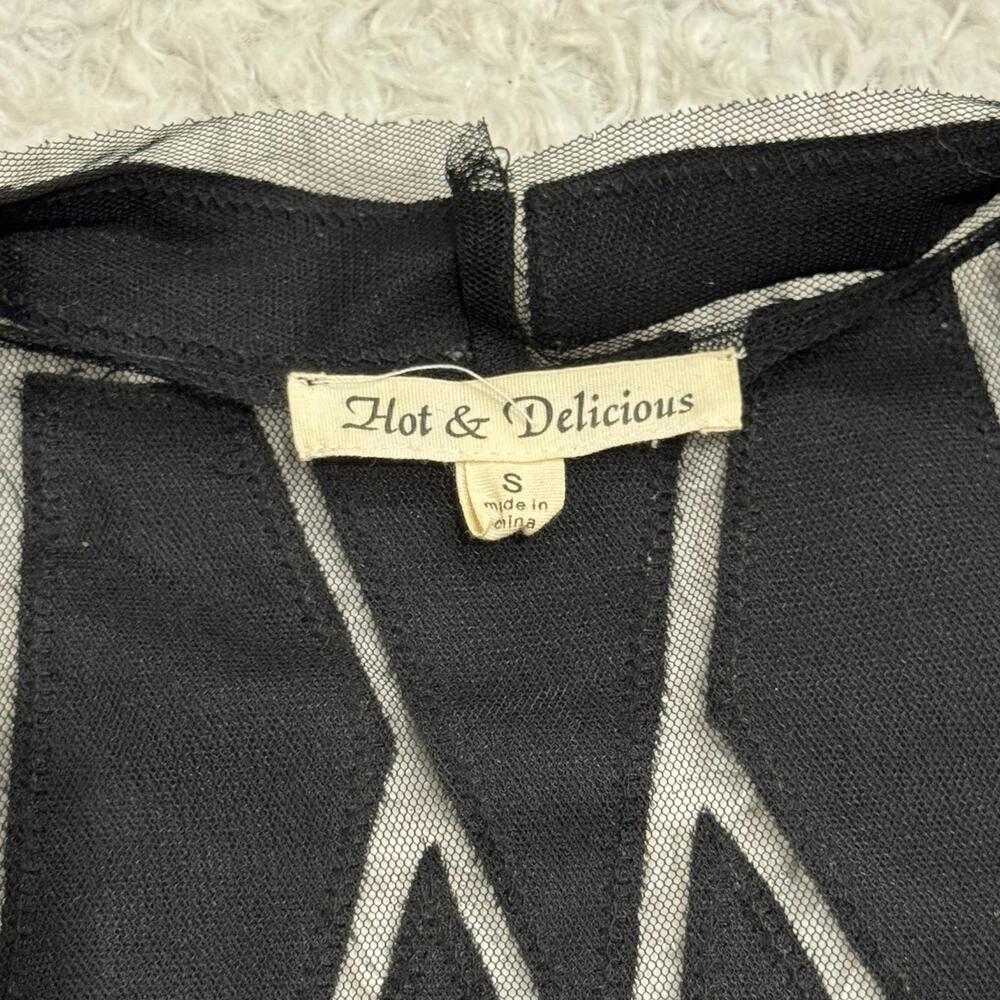 Women’s Hot & Delicious Black Geometric Faux Leather & Mesh Jacket (size S) - Picture 4 of 9